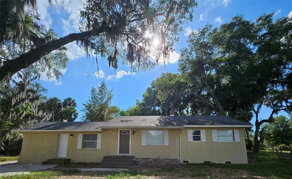 Property for sale at 7237 HILLCREST STREET, LEESBURG, FL, 34748