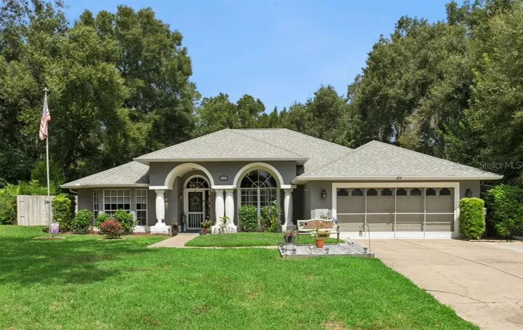 Property for sale at 33440 LAKE BEND CIRCLE, LEESBURG, FL, 34788
