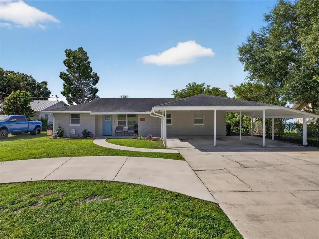 1380 E Eagle Ave