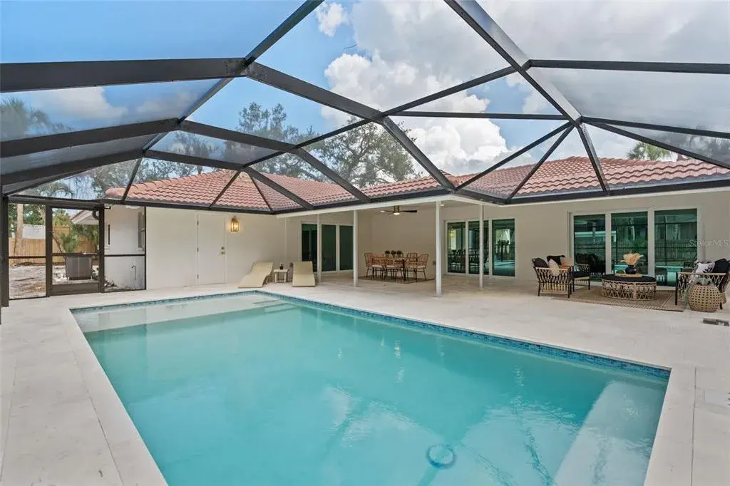 670 Venice Ln, Siesta Key, FL 34242