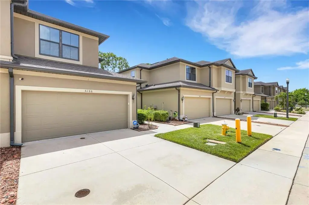 Property for sale at 5166 BAY ISLE CIRCLE, CLEARWATER, FL, 33760