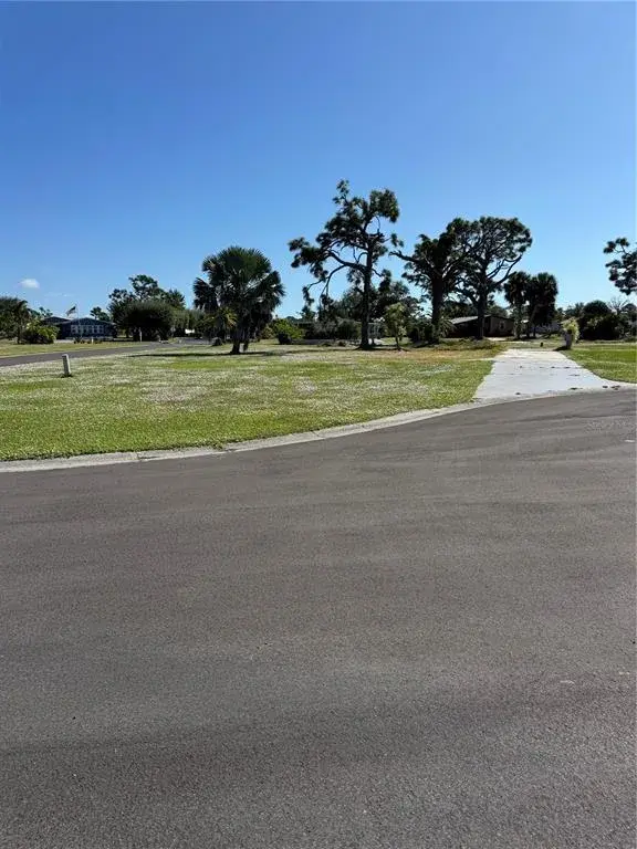 Property for sale at 3303 DOVE LANE, ENGLEWOOD, FL, 34224