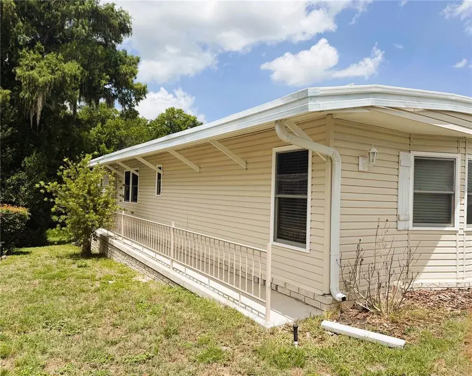 Property for sale at 122 PALO VERDE DRIVE, LEESBURG, FL, 34748