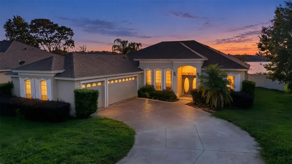 Property for sale at 3804 BAYSHORE CIRCLE, TAVARES, FL, 32778
