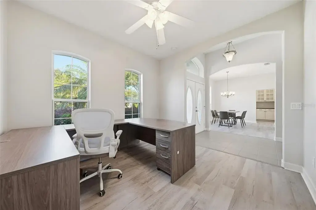 Property for sale at 3804 BAYSHORE CIRCLE, TAVARES, FL, 32778