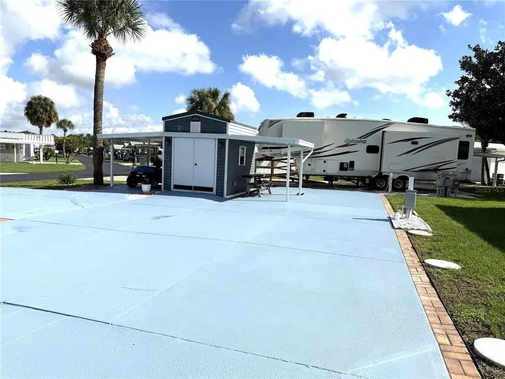RV CORNER LOT-MUCH TO OFFER!