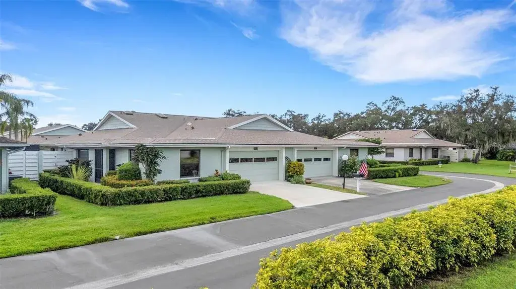 Center Gate Estates Villa 3 Bed 2 Bath 2-Car Garage