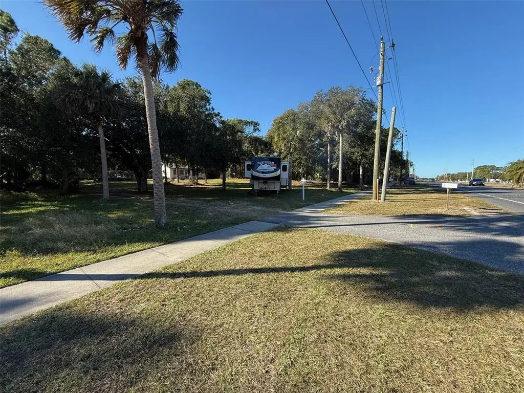 Property for sale at 3258 S RIDGEWOOD AVENUE, EDGEWATER, FL, 32141