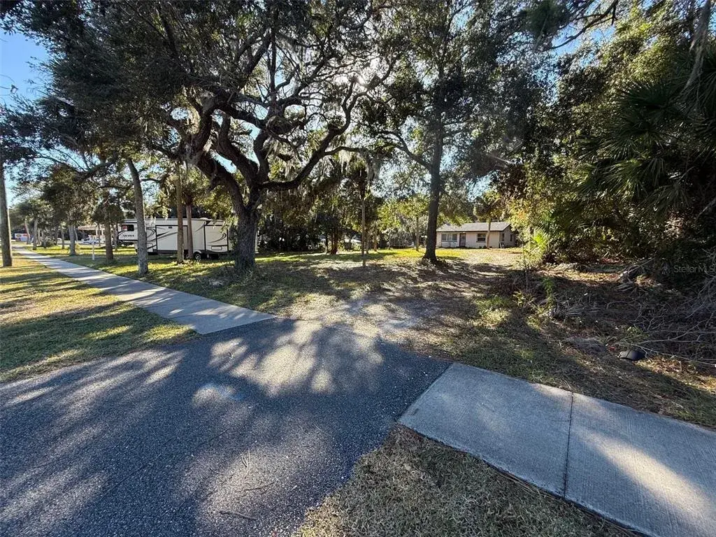 Property for sale at 3258 S RIDGEWOOD AVENUE, EDGEWATER, FL, 32141