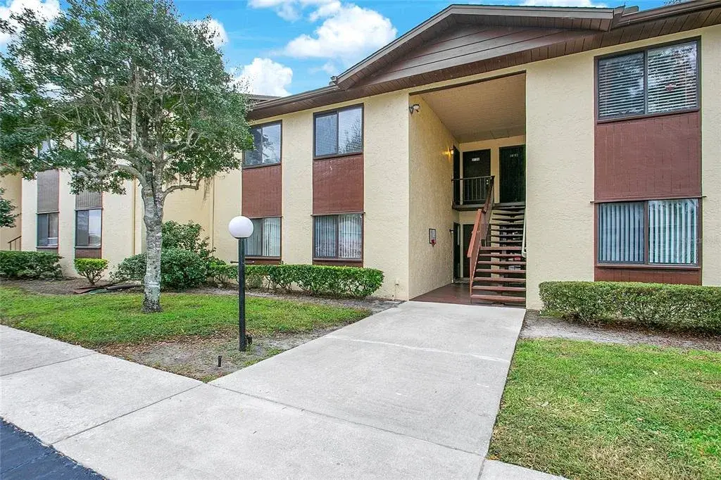 Property for sale at 513 FAIRWAYS LANE UNIT B, OCALA, FL, 34472