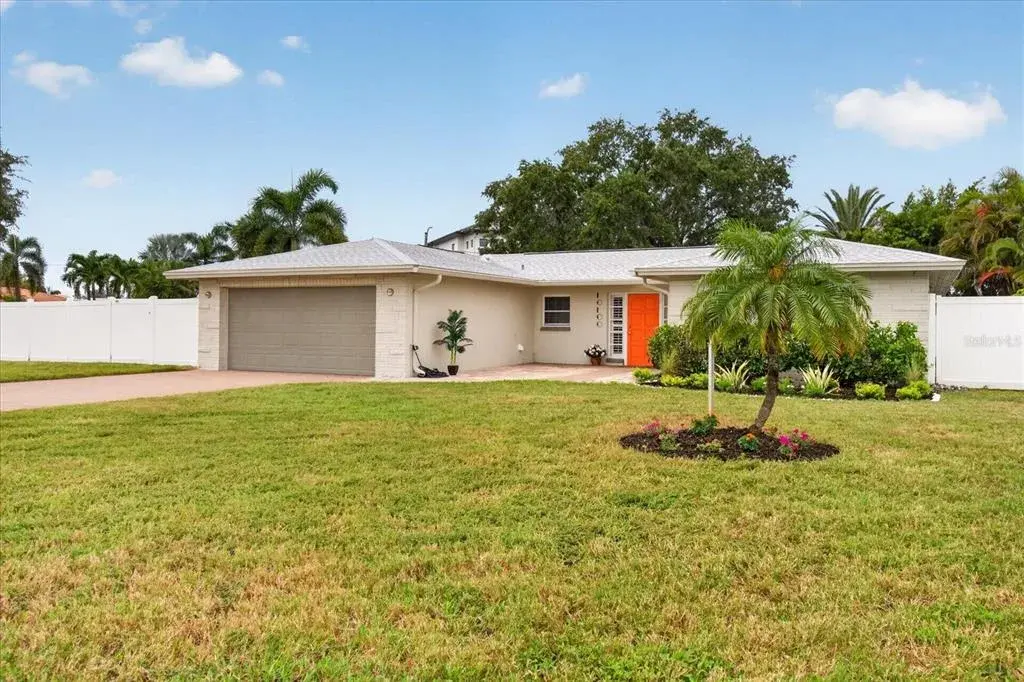 Property for sale at 10100 PARADISE BOULEVARD, TREASURE ISLAND, FL, 33706