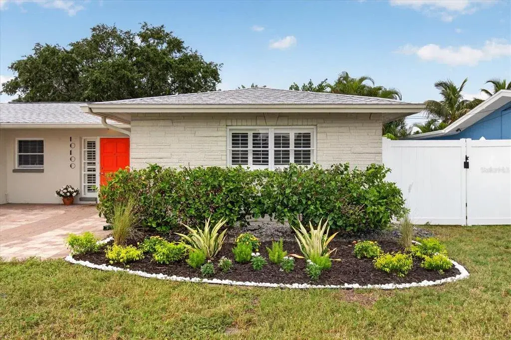 Property for sale at 10100 PARADISE BOULEVARD, TREASURE ISLAND, FL, 33706