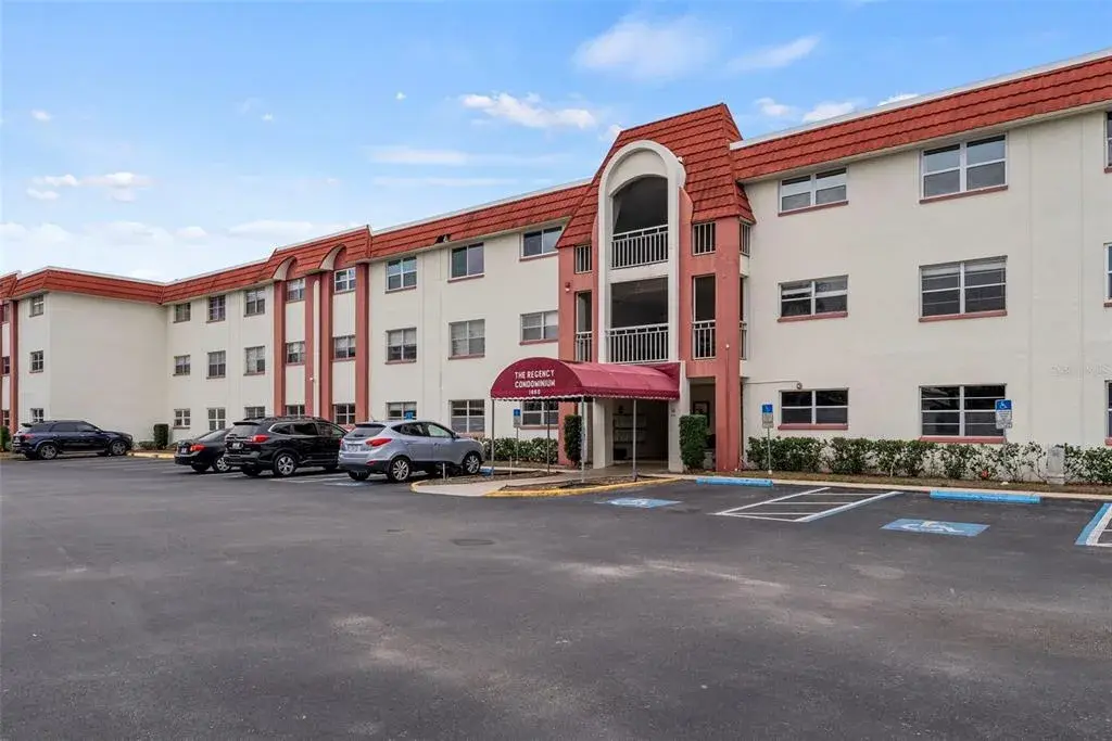 Property for sale at 1860 MASSACHUSETTS AVENUE NE UNIT 206, ST PETERSBURG, FL, 33703