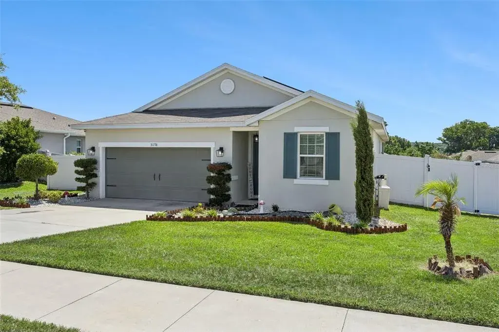 Property for sale at 31736 BROADWATER AVENUE, LEESBURG, FL, 34748