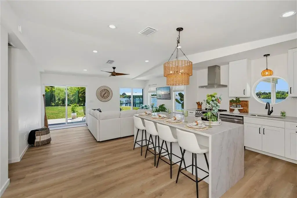 CHEF WORTHY KITCHEN