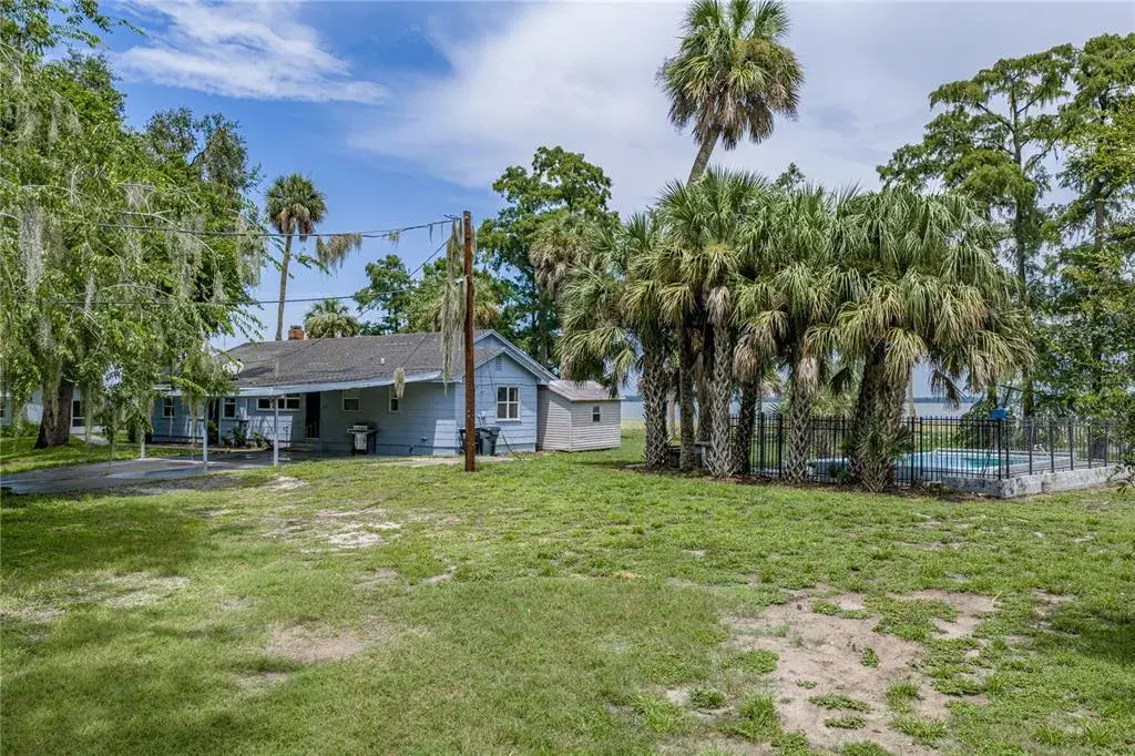 Main House, Canal Cottage and Pool
