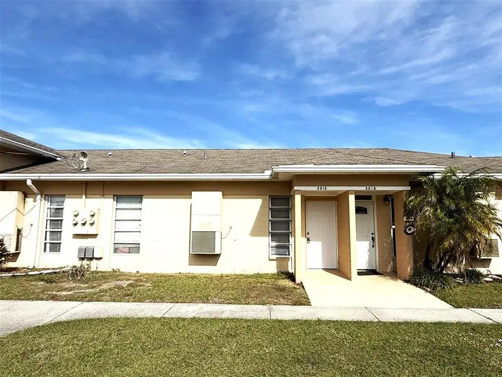 Property for sale at 3013 CLUB CIRCLE, LAKESHORE, FL, 33854