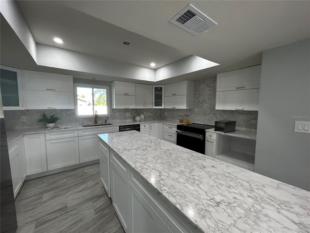Property for sale at 6370 CONNIEWOOD SQUARE, NEW PORT RICHEY, FL, 34653