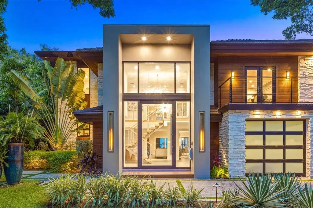 Property for sale at 1365 BRIGHTWATERS BOULEVARD NE, ST PETERSBURG, FL, 33704