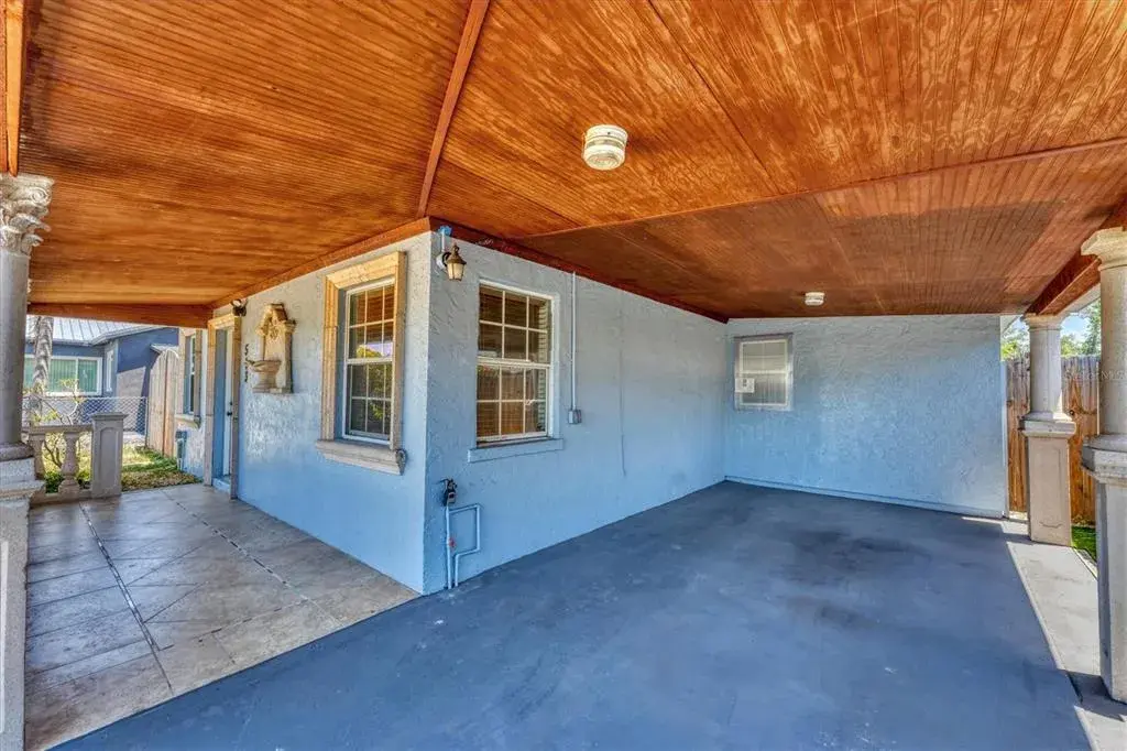 Property for sale at 513 25TH AVENUE W, BRADENTON, FL, 34205