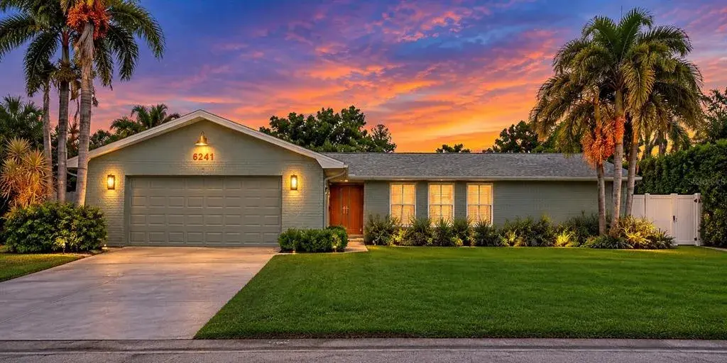 Property for sale at 6241 TANGLEWOOD DRIVE NE, ST PETERSBURG, FL, 33702