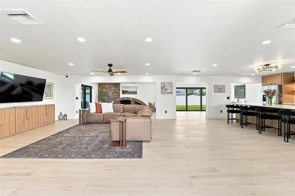 Property for sale at 6241 TANGLEWOOD DRIVE NE, ST PETERSBURG, FL, 33702
