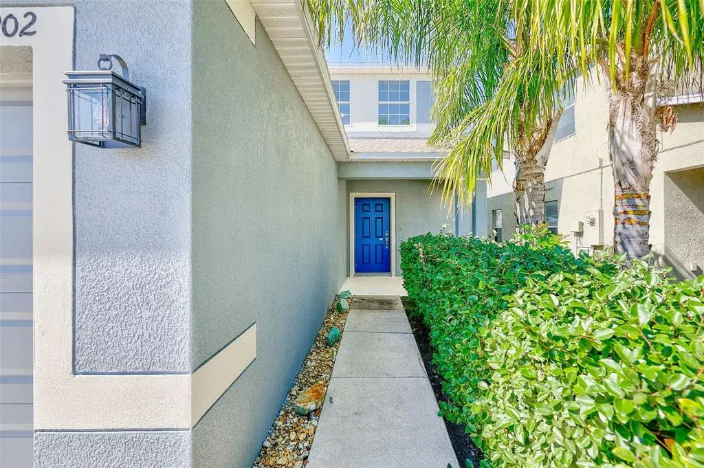 FRONT ENTRY