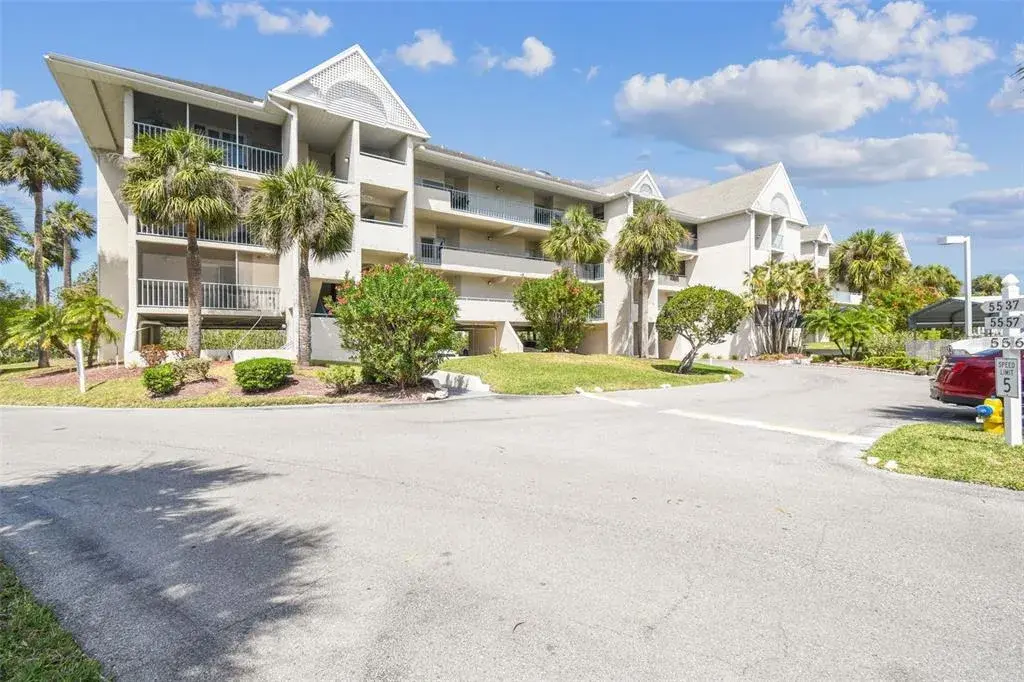 Property for sale at 5537 SEA FOREST DRIVE UNIT 301, NEW PORT RICHEY, FL, 34652