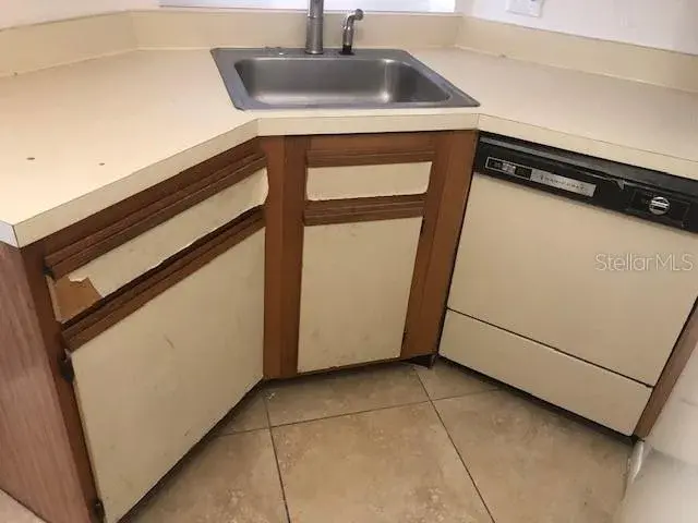 Property for sale at 670 SANDY NECK LANE UNIT 202, ALTAMONTE SPRINGS, FL, 32714