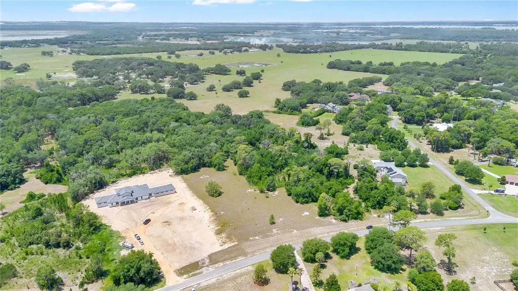 Property for sale at GRAND OAK LANE, TAVARES, FL, 32778