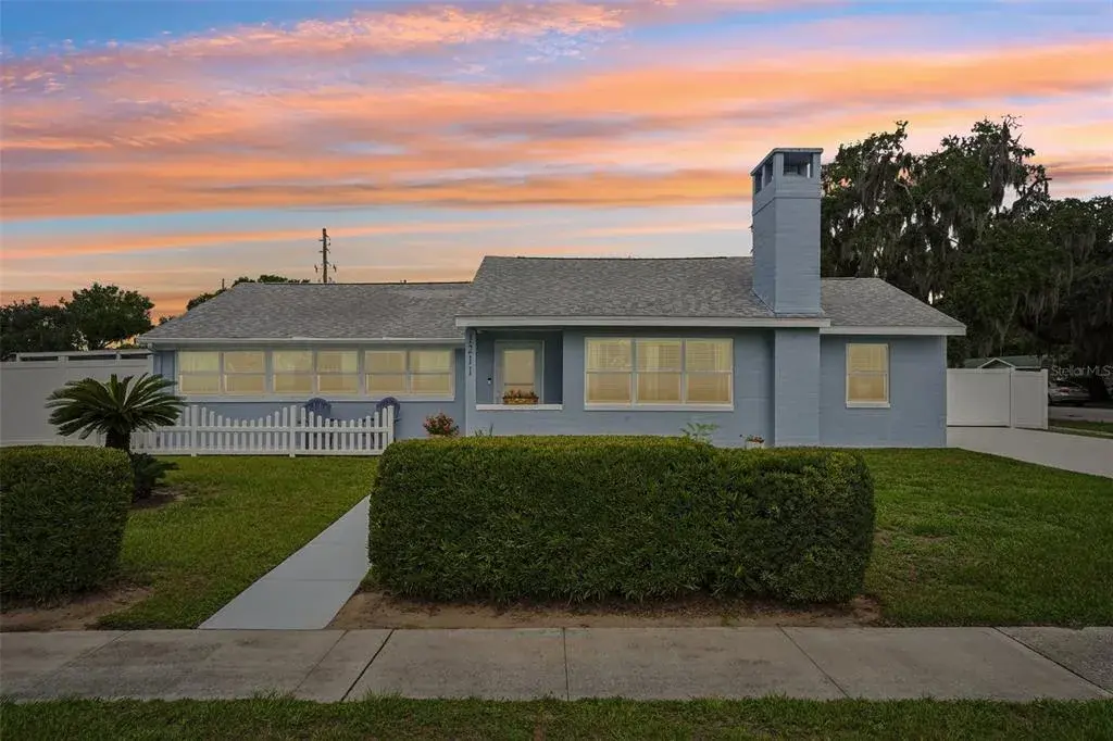 Property for sale at 1211 MORNINGSIDE DRIVE, MOUNT DORA, FL, 32757
