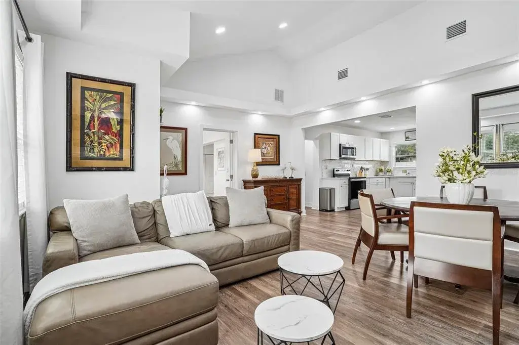 Property for sale at 1211 MORNINGSIDE DRIVE, MOUNT DORA, FL, 32757