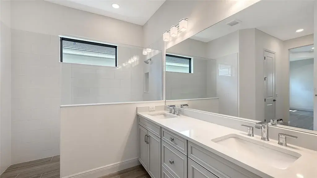 Property for sale at 17645 MEANDERING PALMS CROSSING, BRADENTON, FL, 34212