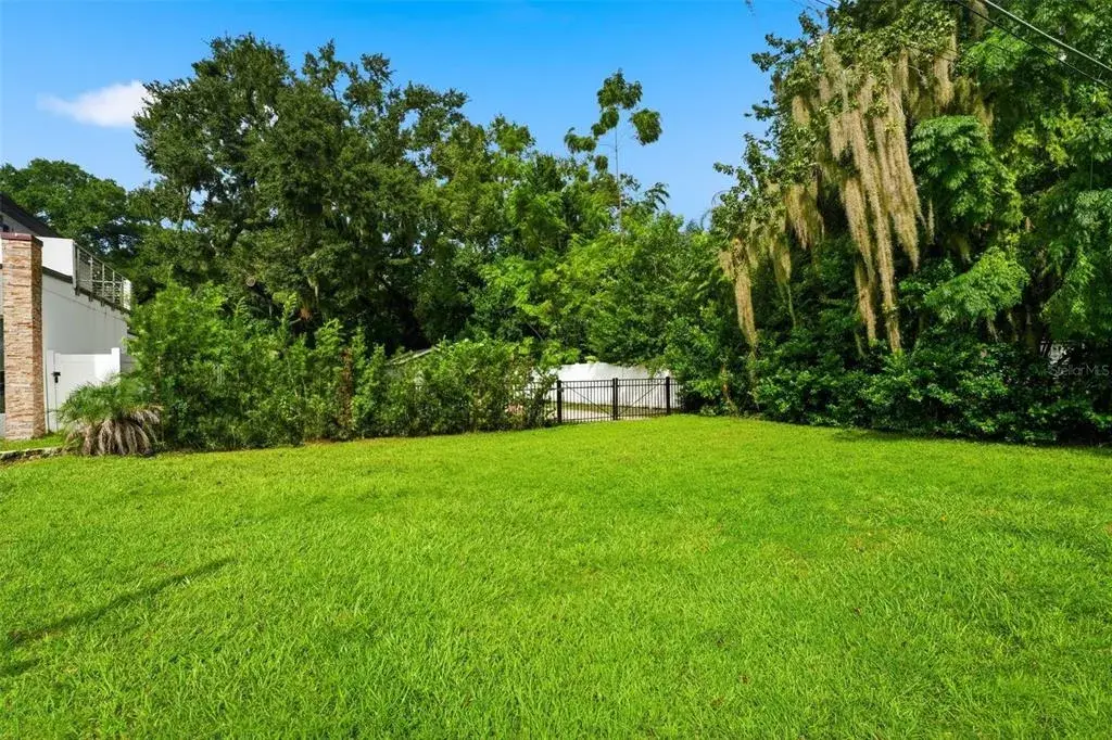 Property for sale at 1510 CLOVERLAWN AVENUE, ORLANDO, FL, 32806