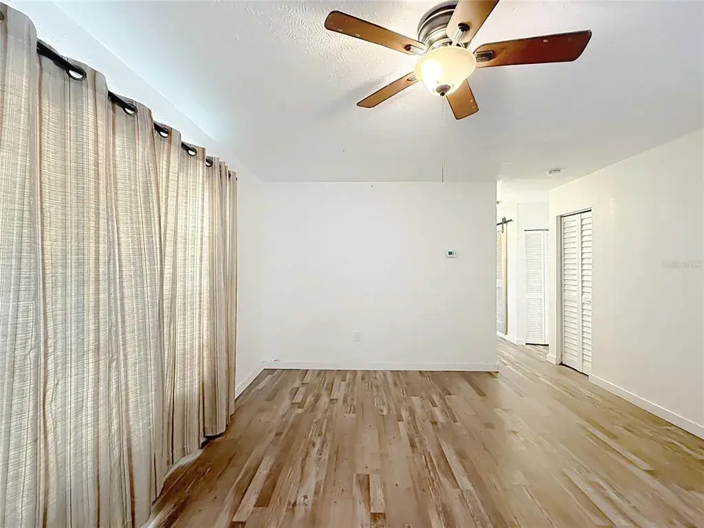 Property for sale at 1405 PEMBROOK DRIVE, LEESBURG, FL, 34748