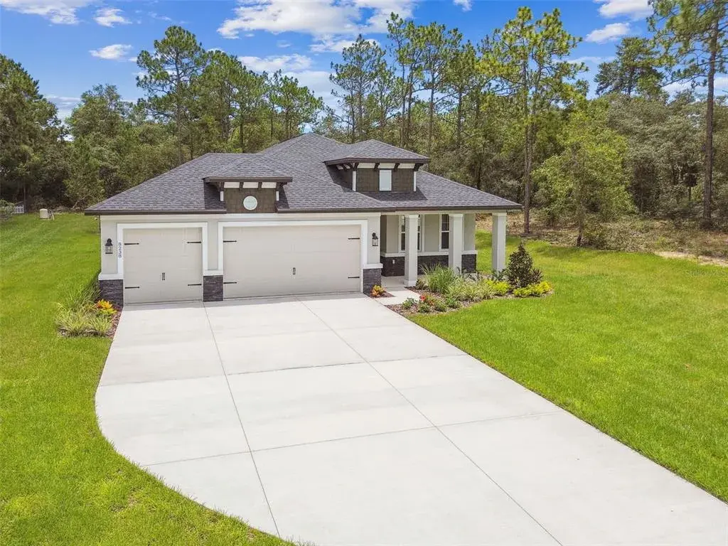 Model Home - Does not represent actual To Be Built Home