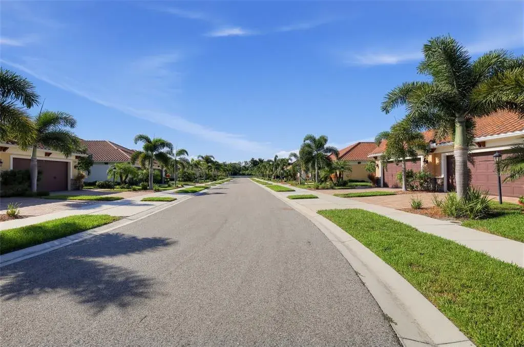 Property for sale at 125 COLEBROOK COURT, VENICE, FL, 34292