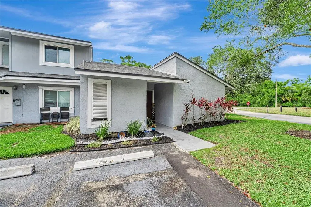 Property for sale at 701 SAINT MICHAEL LANE, ALTAMONTE SPRINGS, FL, 32714
