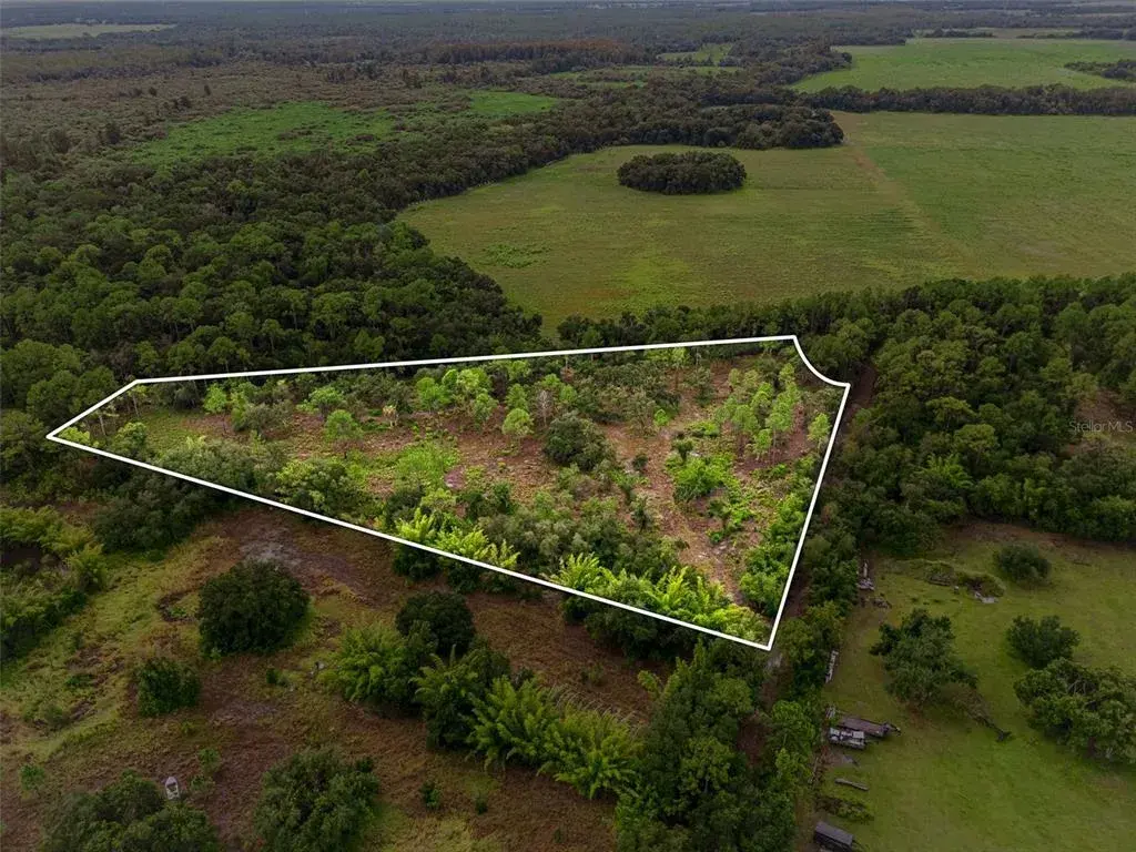 Almost 4 acres on 14020 Cypress Ln Wimauma Fl 33598