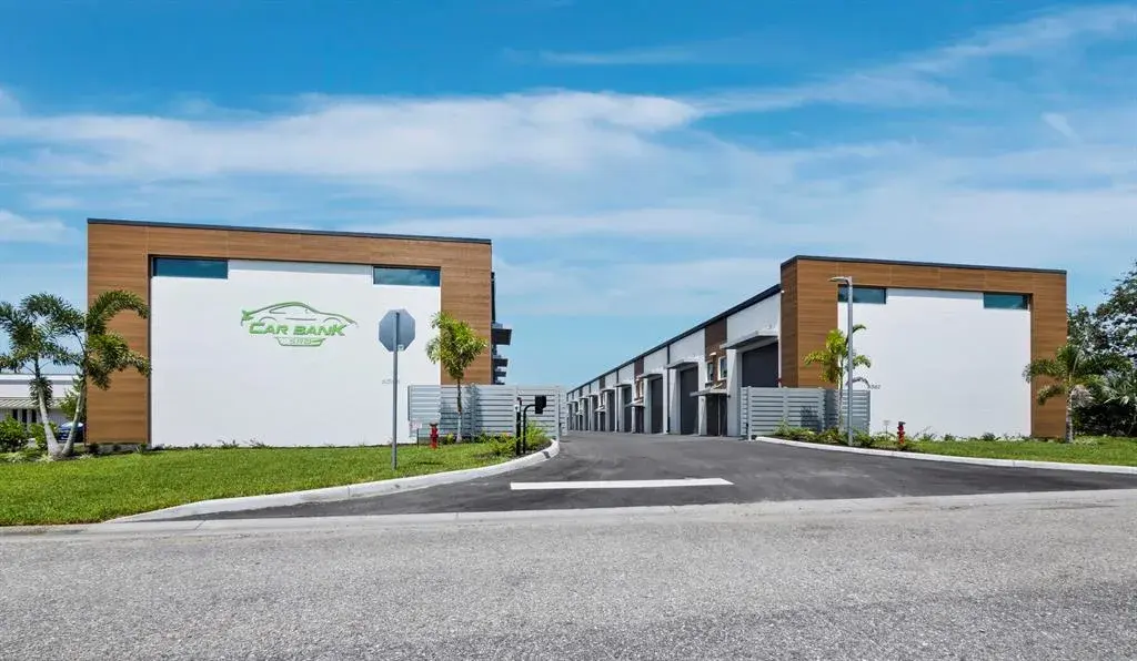 Property for sale at 6566 PALMER PARK CIRCLE UNIT 4, SARASOTA, FL, 34238