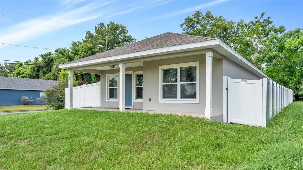 Property for sale at 902 N VERMONT AVENUE, LAKELAND, FL, 33801