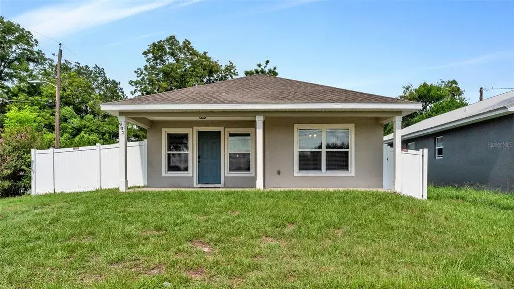 Property for sale at 902 N VERMONT AVENUE, LAKELAND, FL, 33801