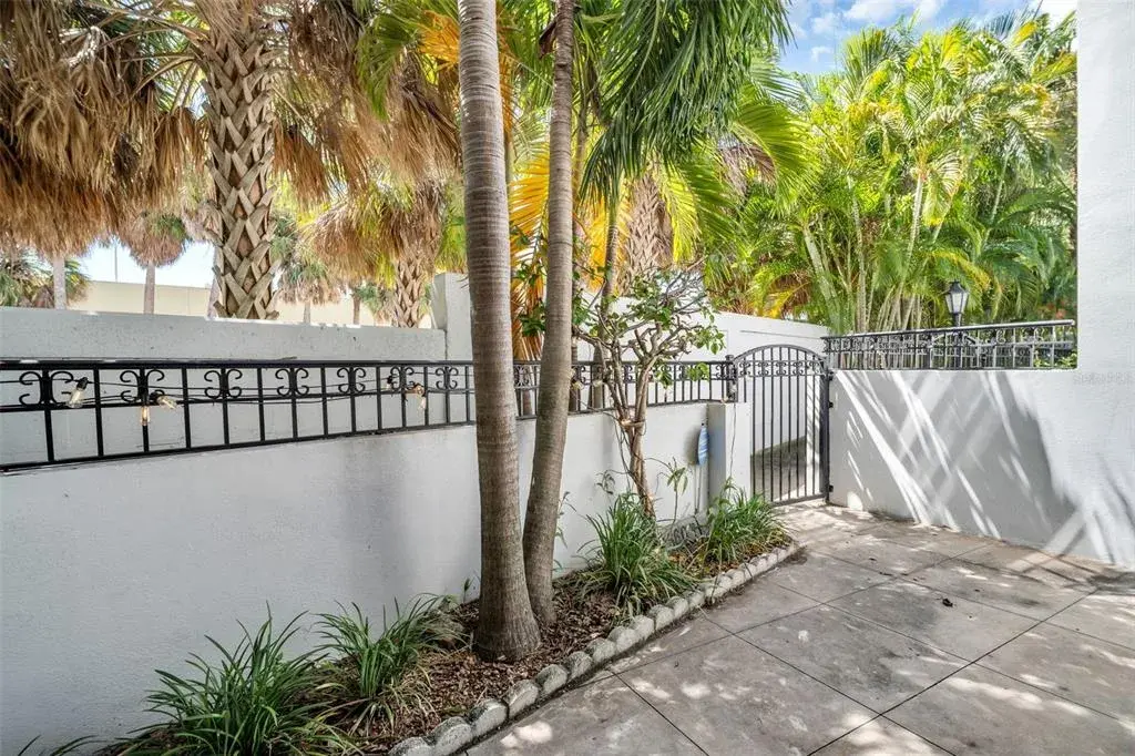 Property for sale at 660 DELMAR TERRACE S, ST PETERSBURG, FL, 33701