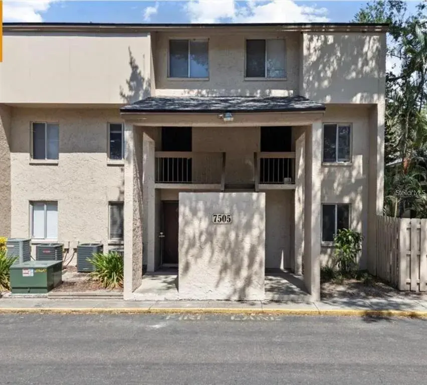 Property for sale at 7509 PITCH PINE CIRCLE UNIT 121, TAMPA, FL, 33617