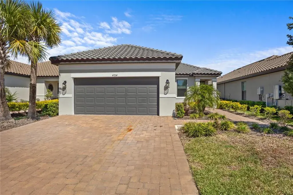 Property for sale at 4724 CRESTPOINT WAY, PALMETTO, FL, 34221