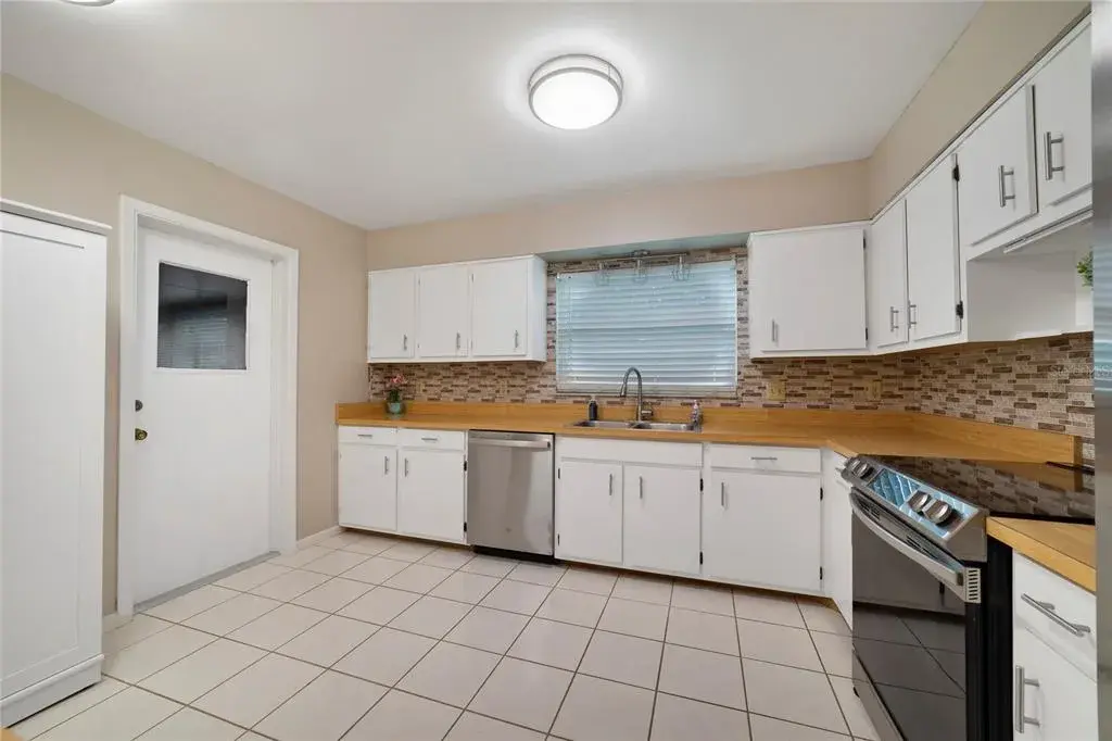 Property for sale at 146 MAYFAIR COURT, SANFORD, FL, 32771