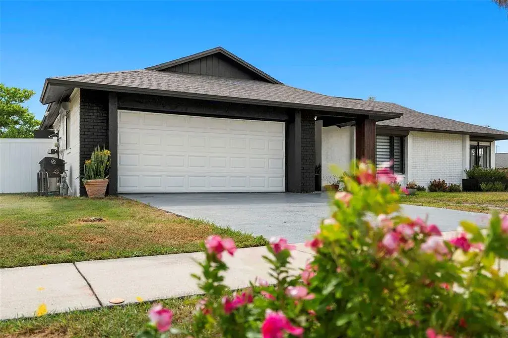 Property for sale at 10500 RAMBLEWOOD ROAD, ORLANDO, FL, 32837