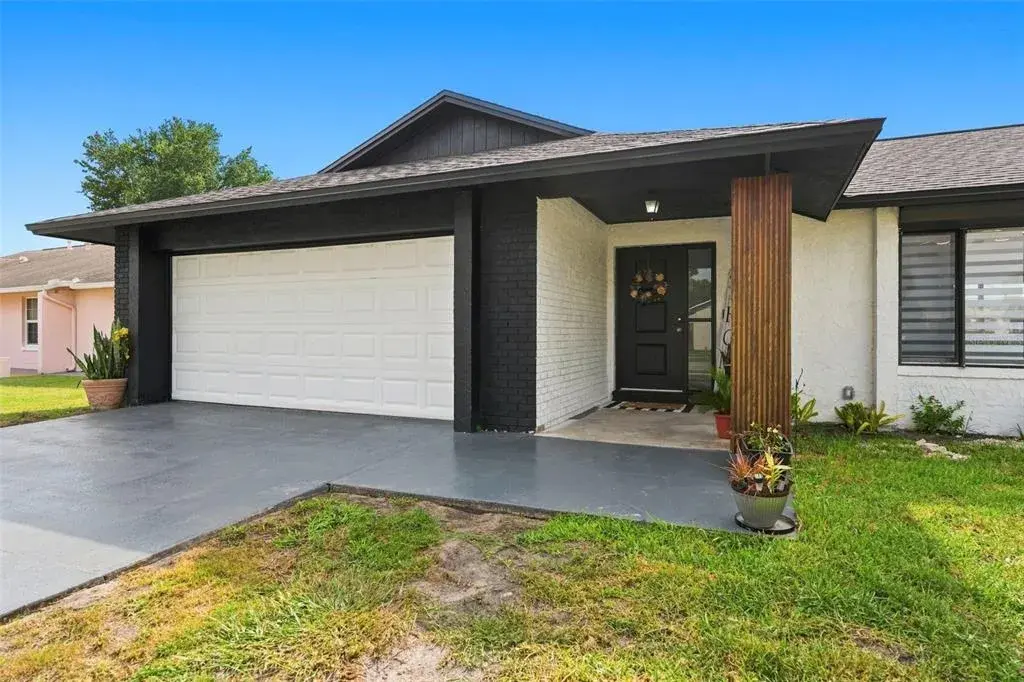 Property for sale at 10500 RAMBLEWOOD ROAD, ORLANDO, FL, 32837