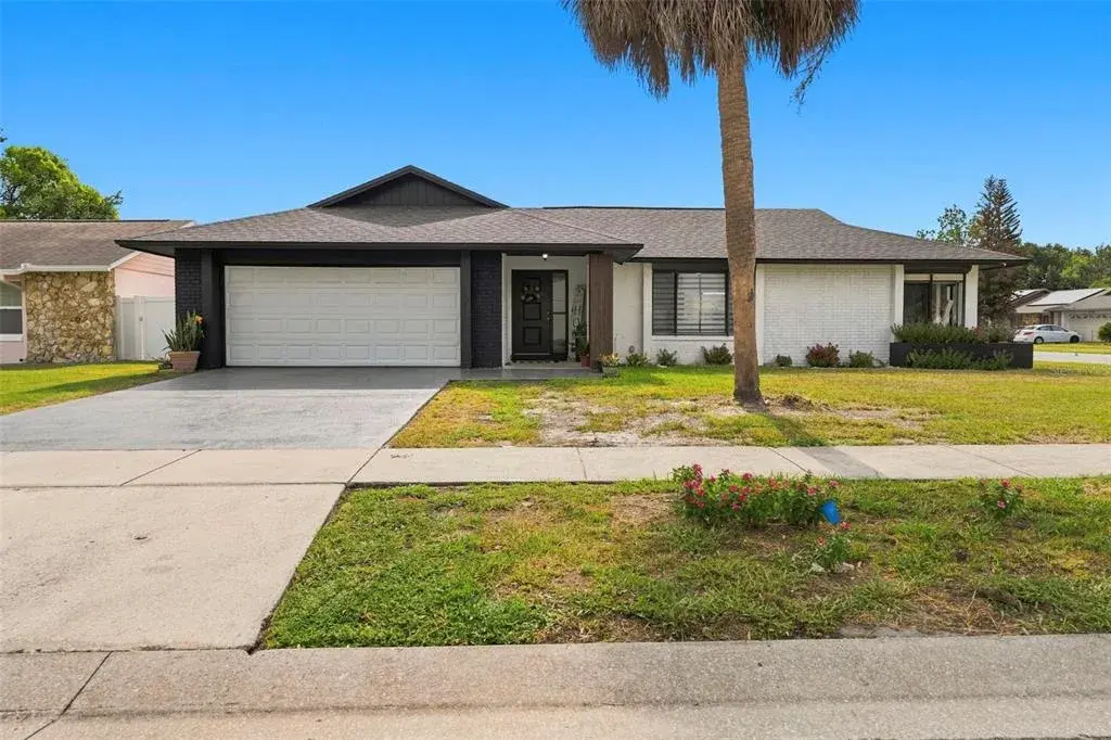 Property for sale at 10500 RAMBLEWOOD ROAD, ORLANDO, FL, 32837