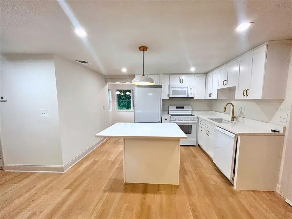 Property for sale at 6215 58TH AVENUE N, ST PETERSBURG, FL, 33709